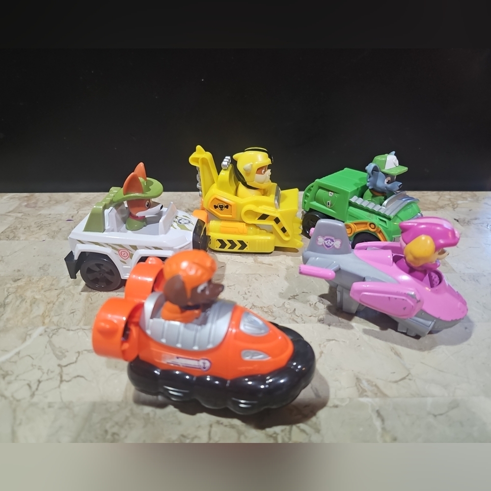 Paw Patrol Rescue Racers Set -  Bundle Of 5 Multicolor Mini‎ Vehicles